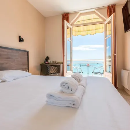 Les Pieds Dans L'eau - N1 - Vue Mer -2 Personnes * Cancale